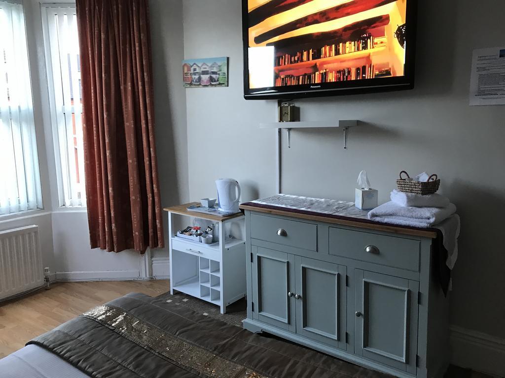 Lighthouse Guest House Whitley Bay Εξωτερικό φωτογραφία