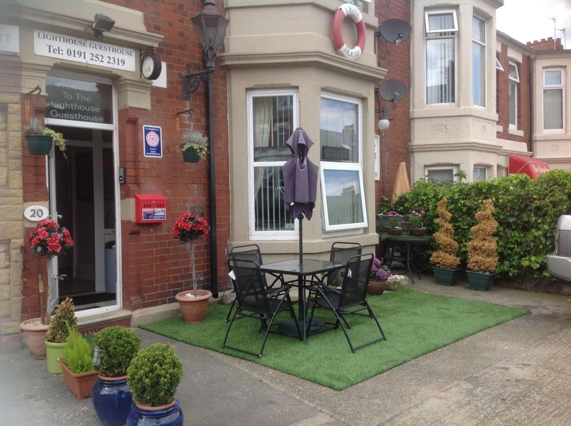 Lighthouse Guest House Whitley Bay Εξωτερικό φωτογραφία