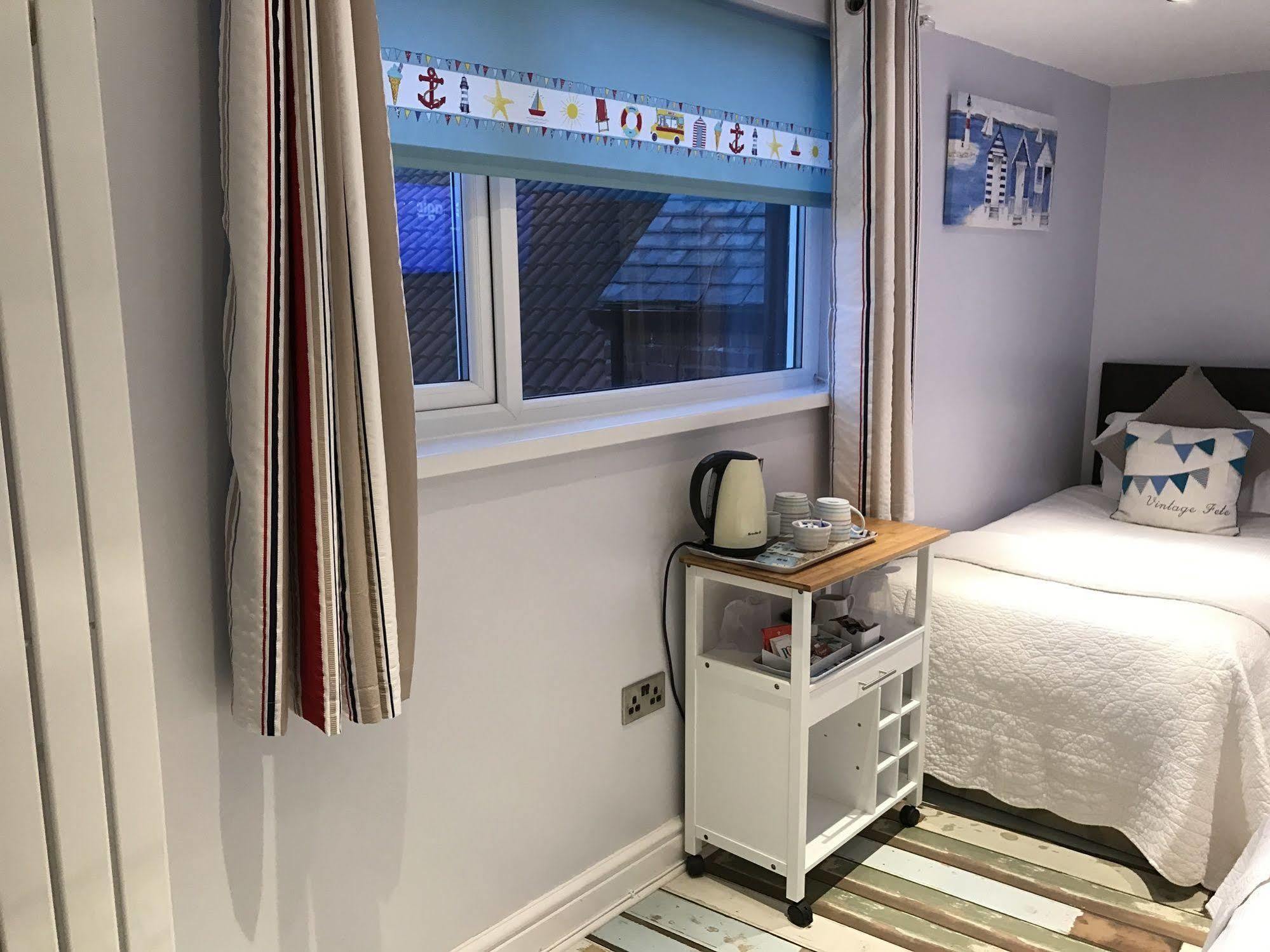 Lighthouse Guest House Whitley Bay Εξωτερικό φωτογραφία