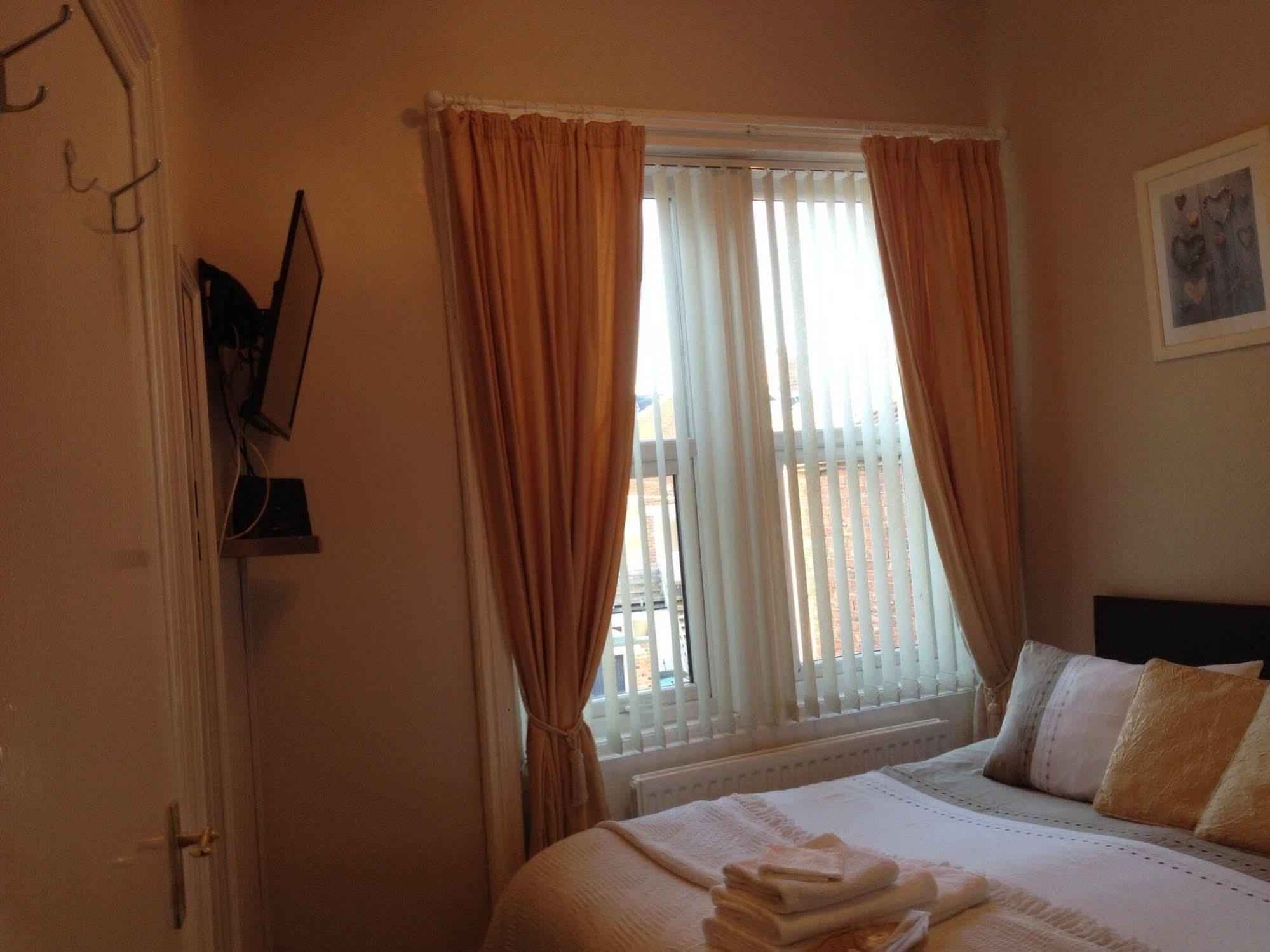 Lighthouse Guest House Whitley Bay Εξωτερικό φωτογραφία