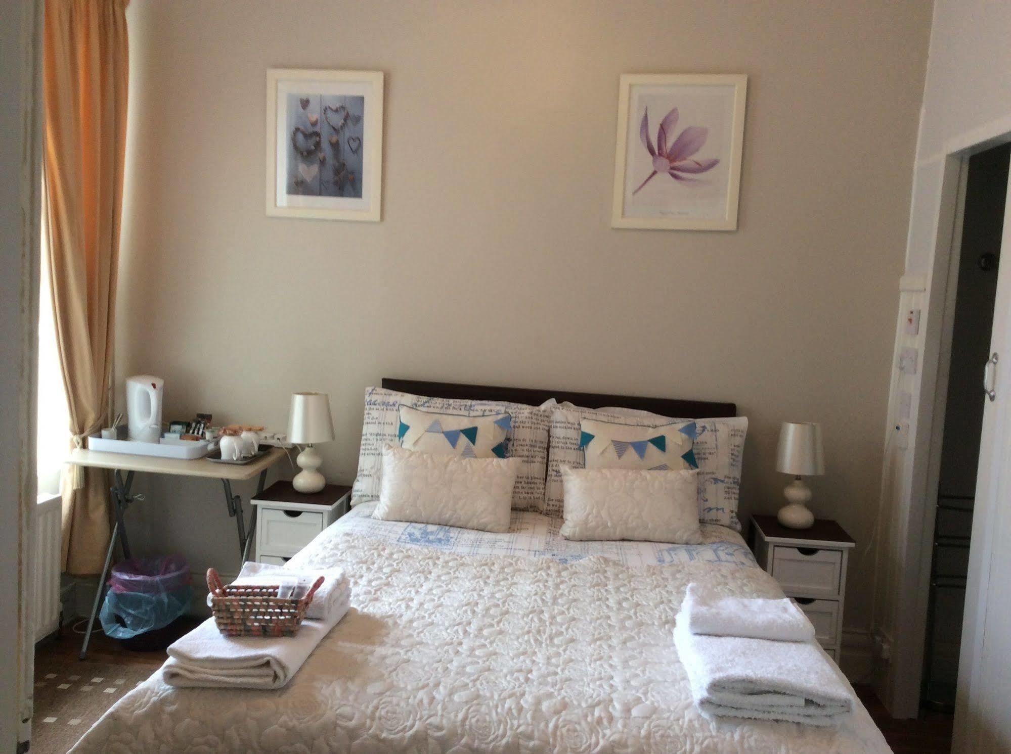 Lighthouse Guest House Whitley Bay Εξωτερικό φωτογραφία